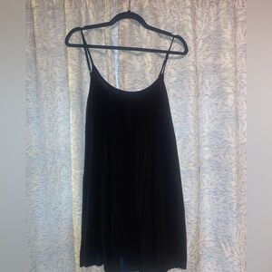 Medium short flowy black dress